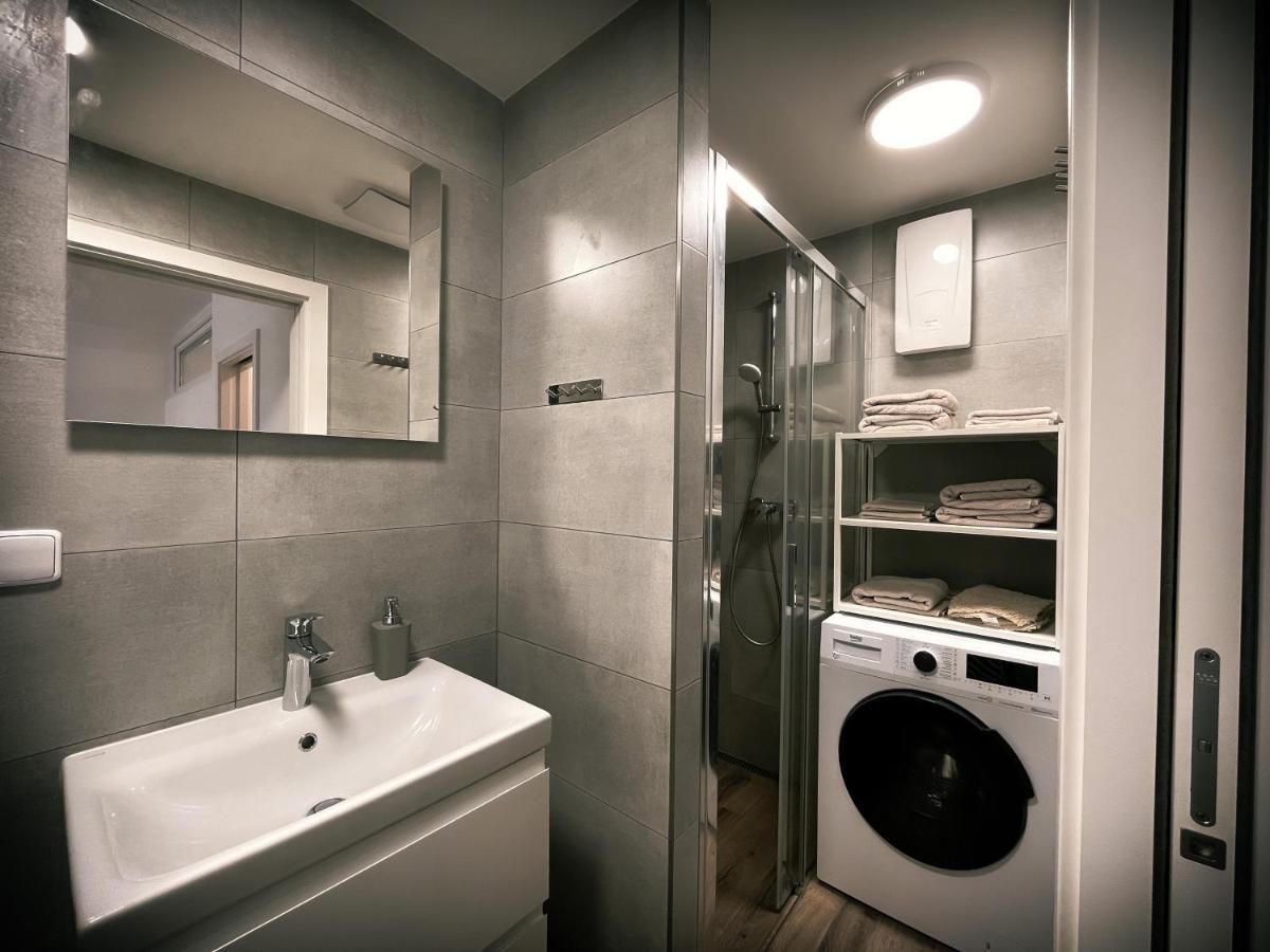 U Kralika: With Bobsleigh Track Access Apartment
